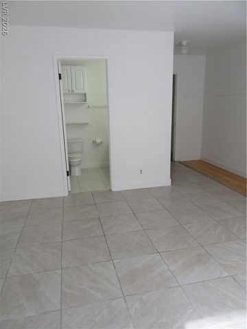 4406 Hawthorne Way, Las Vegas, NV 89147