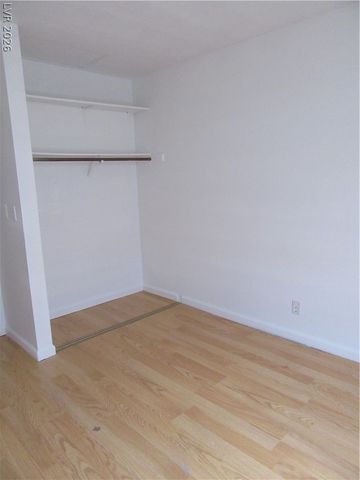 4406 Hawthorne Way, Las Vegas, NV 89147