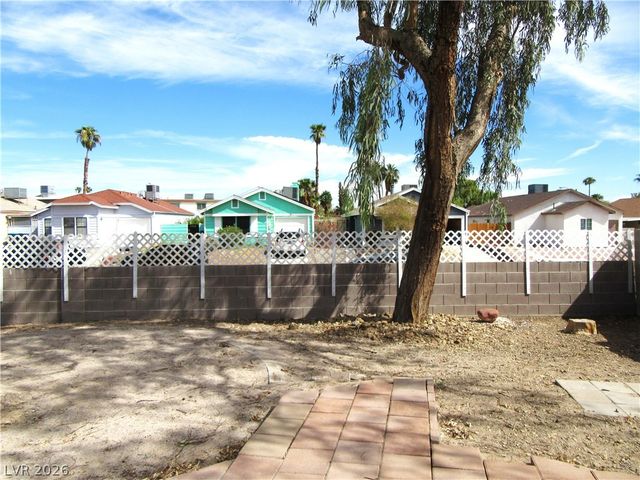 4406 Hawthorne Way, Las Vegas, NV 89147