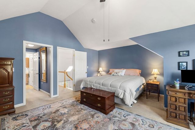 7 Nature View Dr 7, Uxbridge, MA 01569