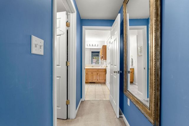 7 Nature View Dr 7, Uxbridge, MA 01569