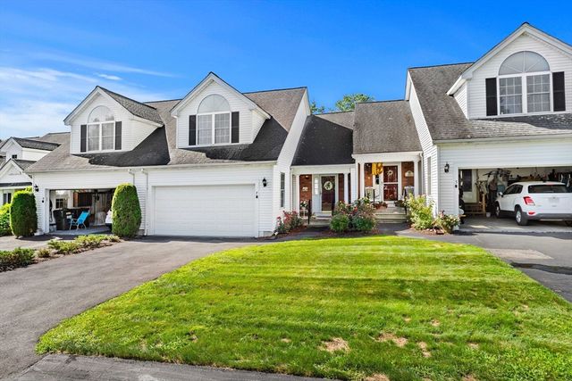 7 Nature View Dr 7, Uxbridge, MA 01569