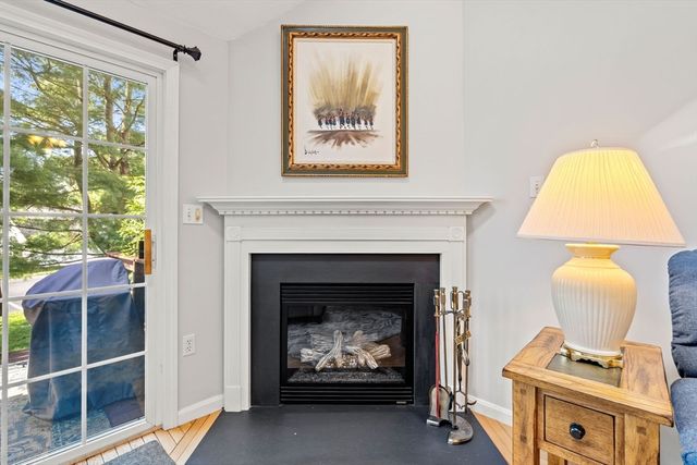 7 Nature View Dr 7, Uxbridge, MA 01569