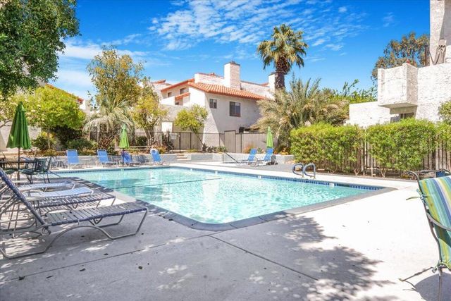 280 S Avenida Caballeros 209, Palm Springs, CA 92262
