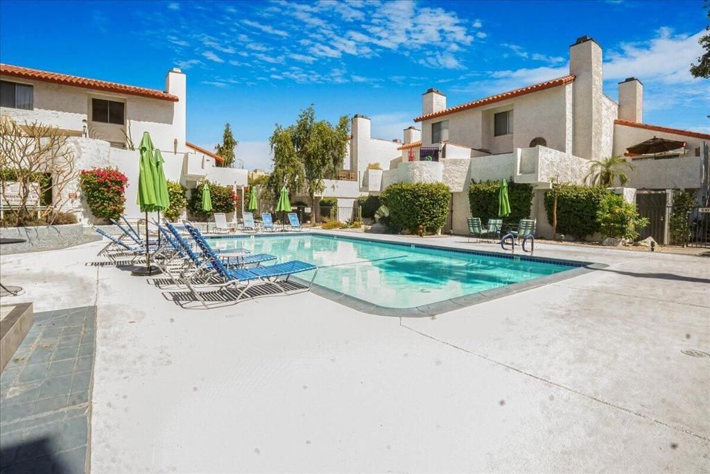 280 S Avenida Caballeros 209, Palm Springs, CA 92262