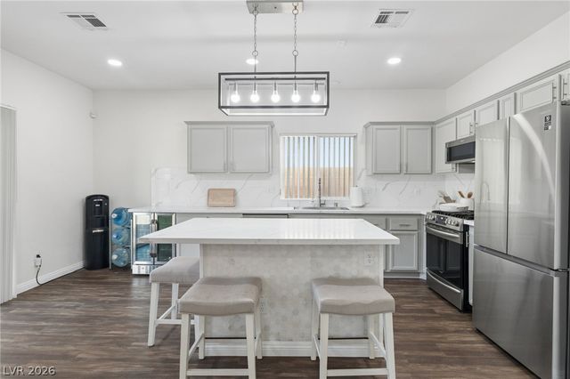 1016 Bistro Bay Avenue, North Las Vegas, NV 89086