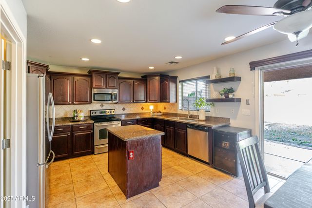 10432 W MAGNOLIA Street, Tolleson, AZ 85353