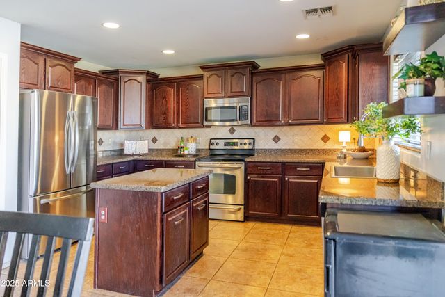 10432 W MAGNOLIA Street, Tolleson, AZ 85353