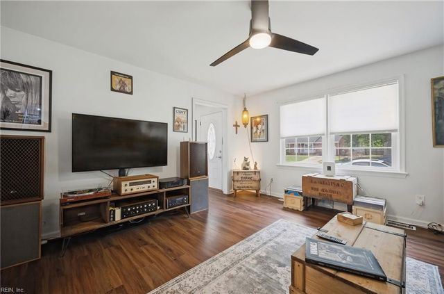 862 Elder RD, Newport News, VA 23608