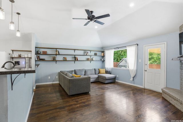 6342 FOREST VLG, San Antonio, TX 78250