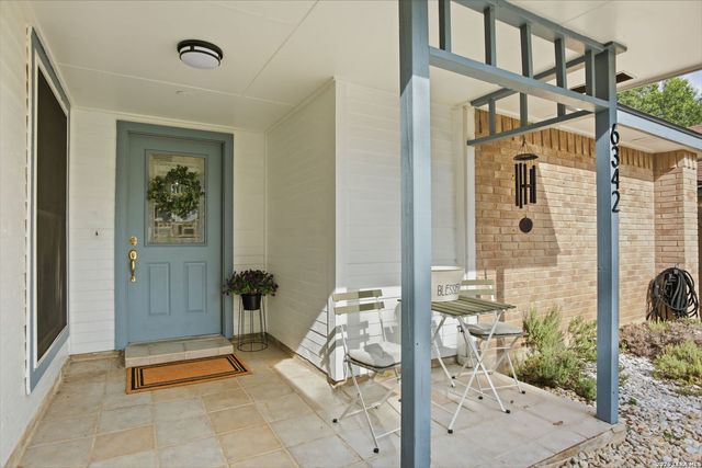 6342 FOREST VLG, San Antonio, TX 78250