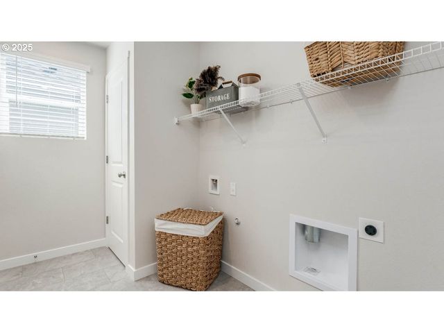 16727 Se Wintergreen St, Happy Valley, OR 97086