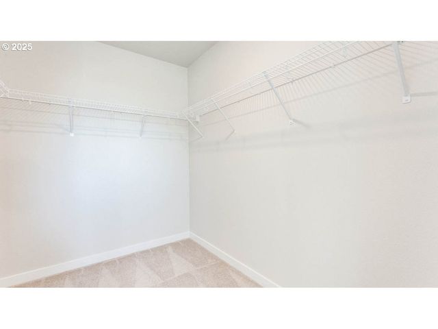 16727 Se Wintergreen St, Happy Valley, OR 97086