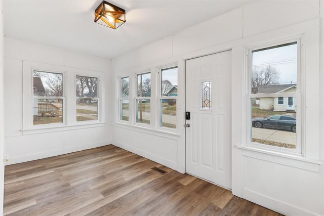 709 E 9th Street S, Newton, IA 50208