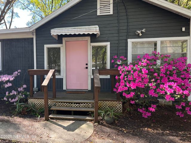 5256 ALPHA Avenue, Jacksonville, FL 32205