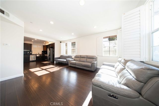 389 Arden Avenue 1, Glendale, CA 91203