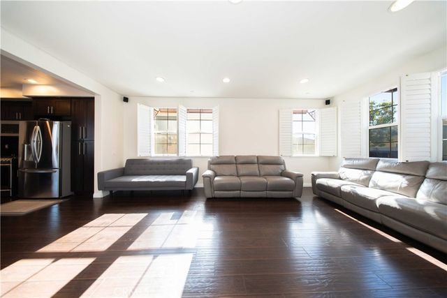 389 Arden Avenue 1, Glendale, CA 91203