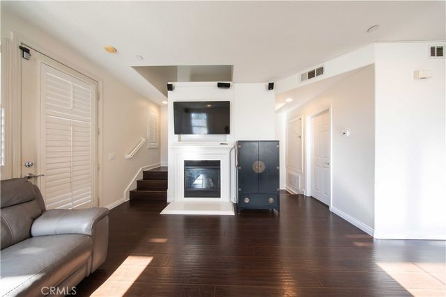 389 Arden Avenue 1, Glendale, CA 91203