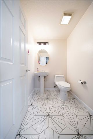 389 Arden Avenue 1, Glendale, CA 91203