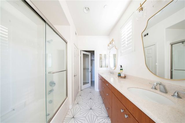 389 Arden Avenue 1, Glendale, CA 91203