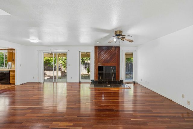 2101 Bridger Dr, Modesto, CA 95358