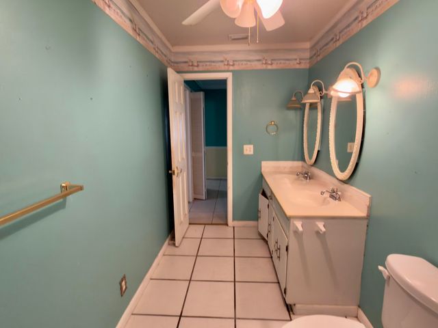 22121 Hwy 331, Laurel Hill, FL 32567