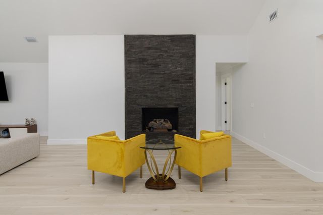 73 Baracuda Dr., Hattiesburg, MS 39402