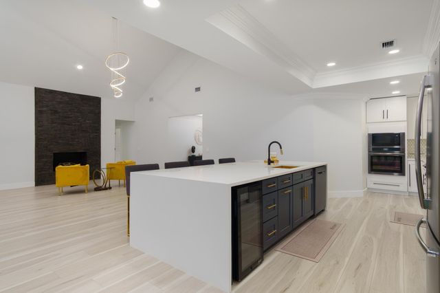 73 Baracuda Dr., Hattiesburg, MS 39402