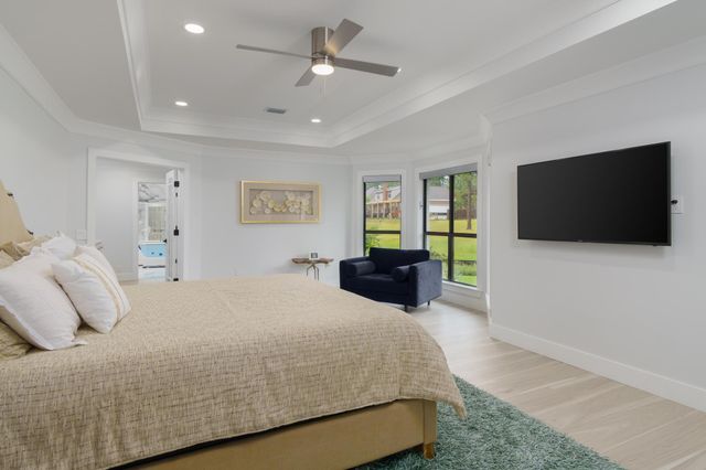 73 Baracuda Dr., Hattiesburg, MS 39402