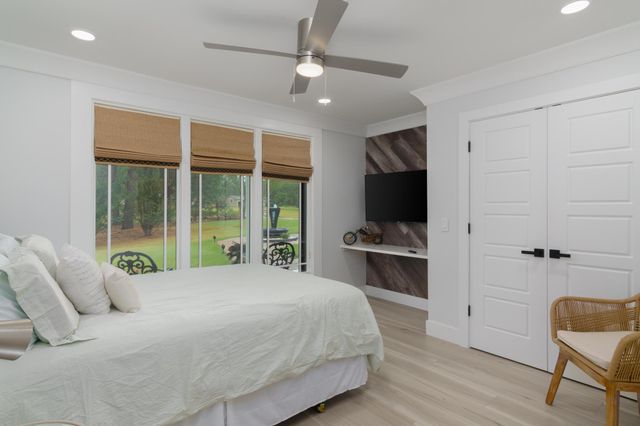 73 Baracuda Dr., Hattiesburg, MS 39402