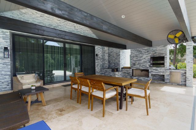 73 Baracuda Dr., Hattiesburg, MS 39402