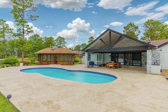 73 Baracuda Dr., Hattiesburg, MS 39402