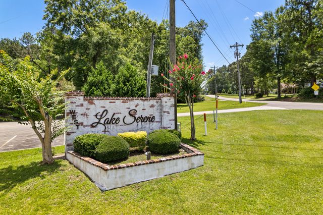 73 Baracuda Dr., Hattiesburg, MS 39402