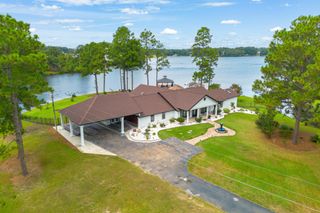 73 Baracuda Dr., Hattiesburg, MS 39402