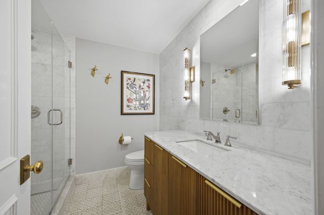4215 Harding Pike Apt 604, Nashville, TN 37205