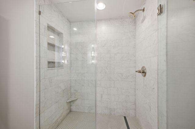4215 Harding Pike Apt 604, Nashville, TN 37205