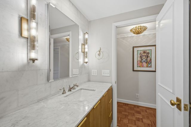 4215 Harding Pike Apt 604, Nashville, TN 37205