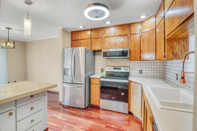 38 Fremont Drive S, Fargo, ND 58103