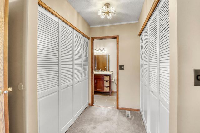 38 Fremont Drive S, Fargo, ND 58103