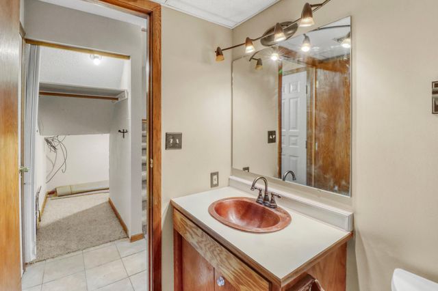 38 Fremont Drive S, Fargo, ND 58103