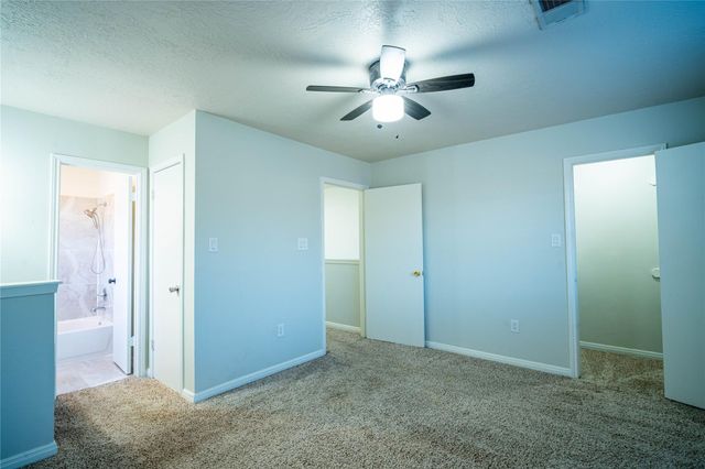 512 Birdsong Drive, League City, TX 77573