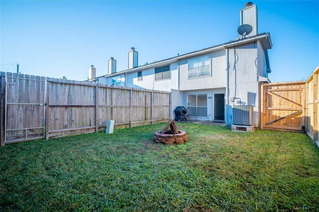 512 Birdsong Drive, League City, TX 77573