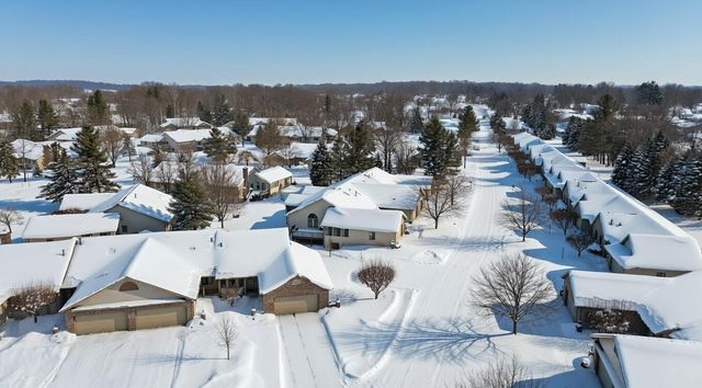 2225 Aimie Avenue SW, Byron Center, MI 49315