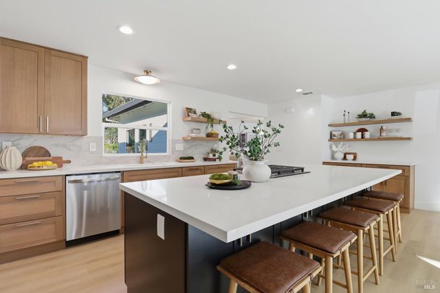 791 Storybook Ct, Novato, CA 94947