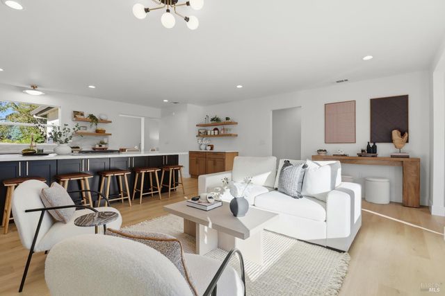 791 Storybook Ct, Novato, CA 94947