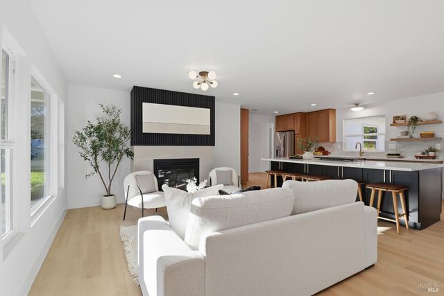 791 Storybook Ct, Novato, CA 94947