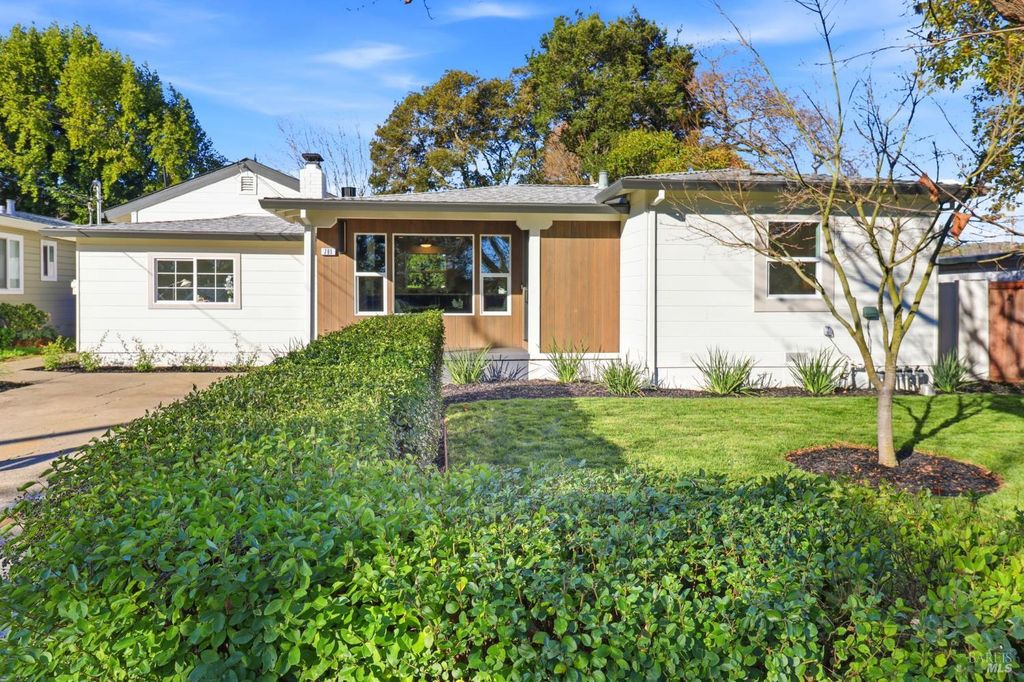 791 Storybook Ct, Novato, CA 94947