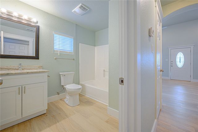 712 Moline St, Rockport, TX 78382