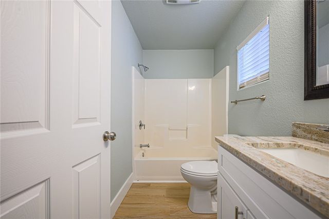 712 Moline St, Rockport, TX 78382