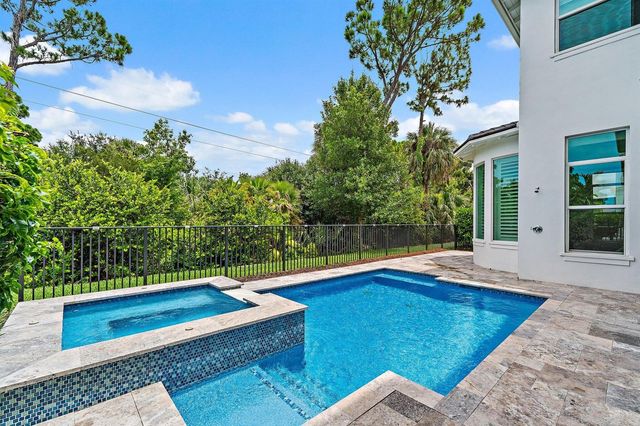 13336 Bernoulli Way, Palm Beach Gardens, FL 33418